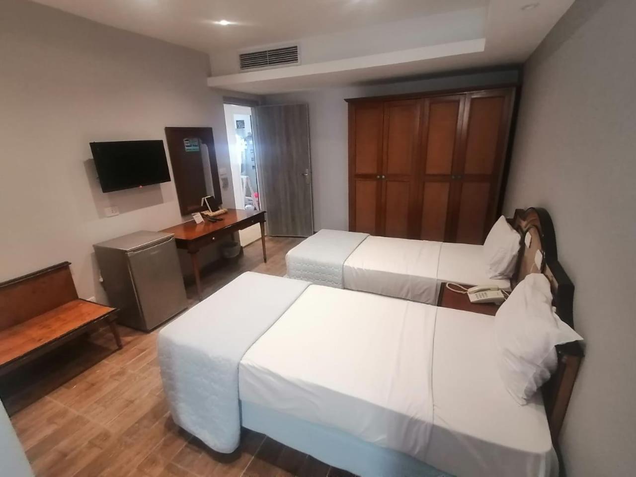 Kaoud Sporting Hotel アレクサンドリア エクステリア 写真