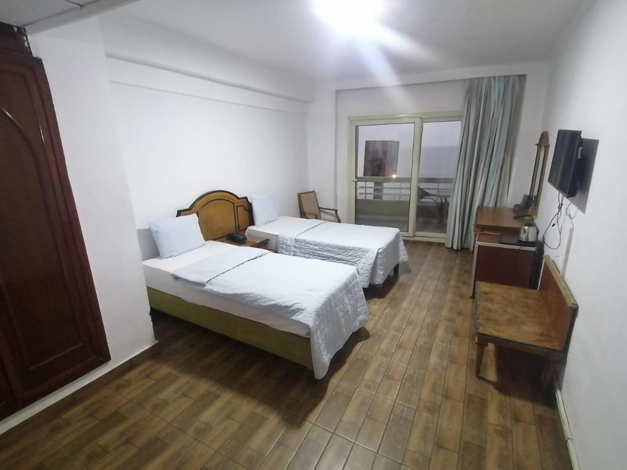 Kaoud Sporting Hotel アレクサンドリア エクステリア 写真